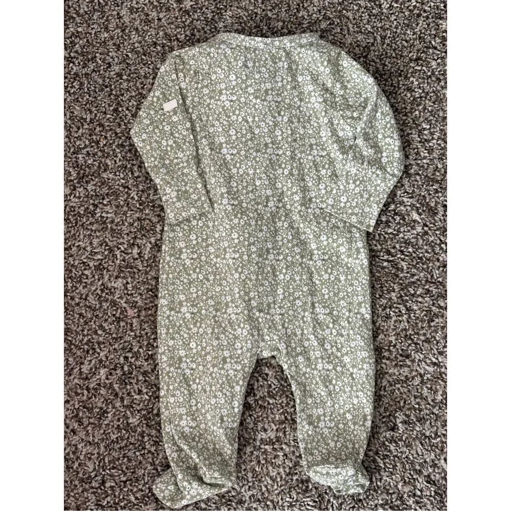 ❤️7 For All Mankind Ruffle Footie 0-3M - Picture 4 of 4